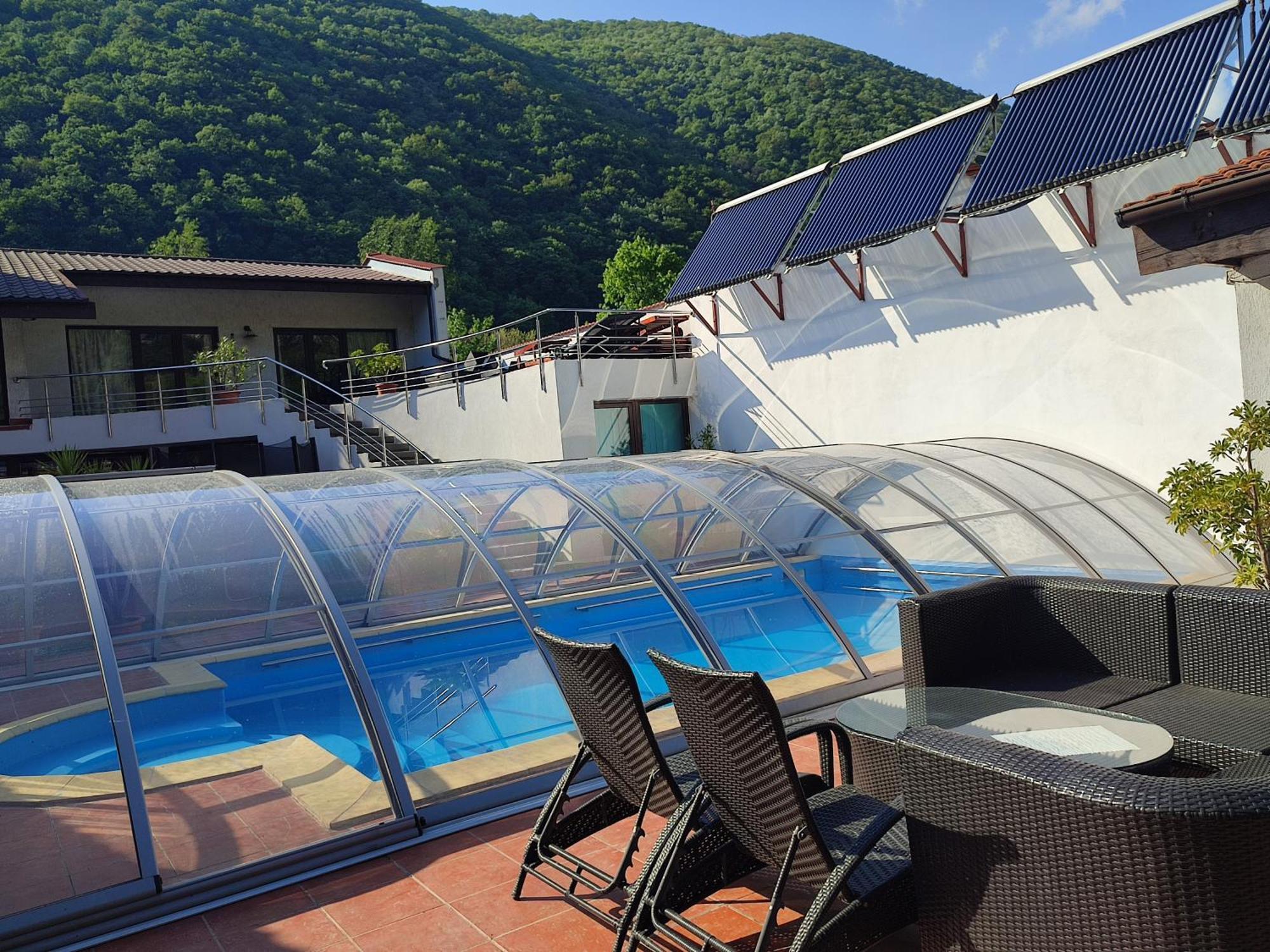 Pensiunea La Dolce Vita Băile Herculane Esterno foto
