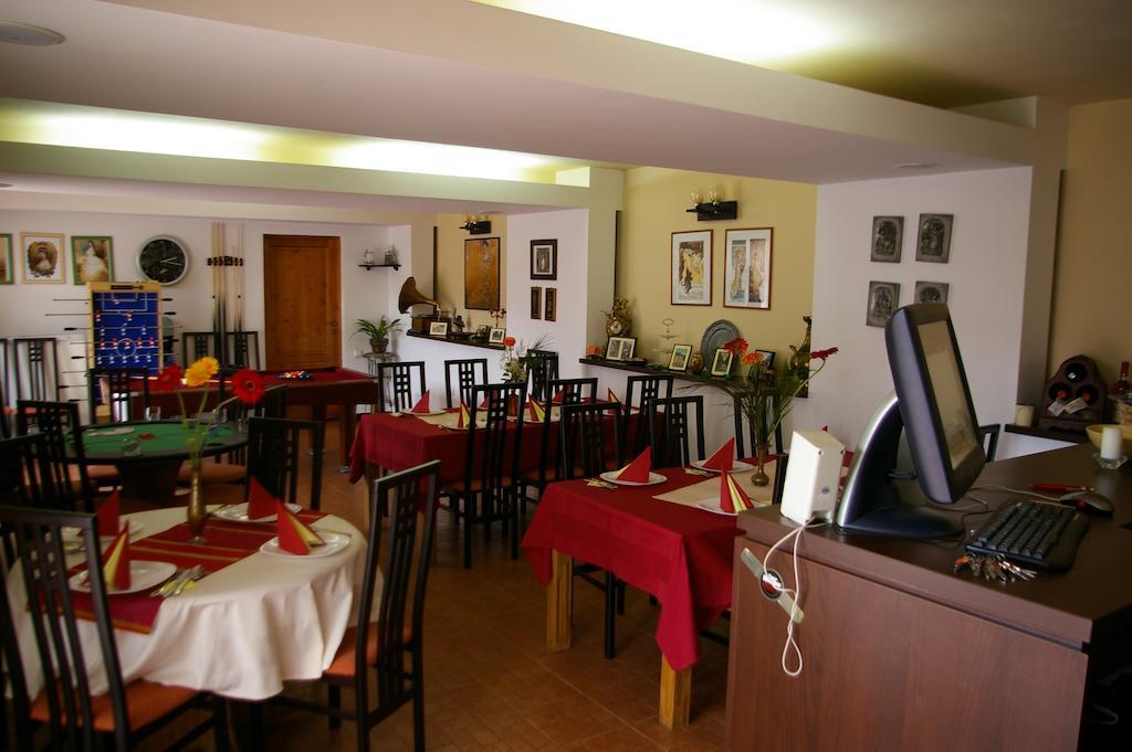 Pensiunea La Dolce Vita Băile Herculane Esterno foto