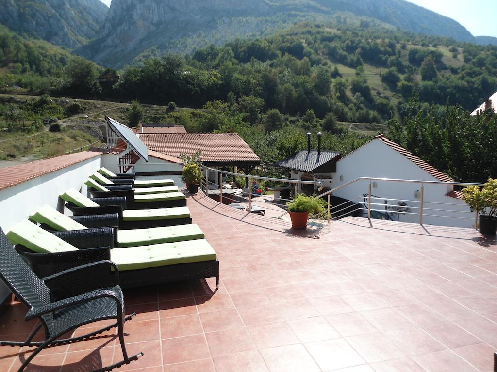 Pensiunea La Dolce Vita Băile Herculane Esterno foto